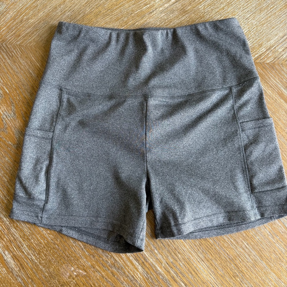 Shosho Gray Athletic Workout Shorts Women’s Large High Waist Pocket Biker Shorts